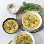 Polévka z brambor, hrášku a kopru