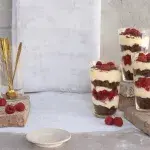 Pudinkový pohár s malinami