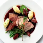 Srnčí s perníkovou omáčkou