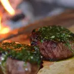 Steak s bylinnkovou omáčkou