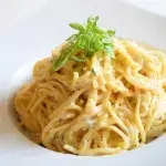 Špagety s máslem a sýrem