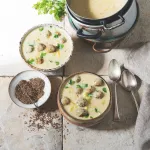 Kmínová polévka s drožďovými knedlíčky