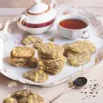 Máslové sušenky s čajem Earl Grey a pomerančovou polevou
