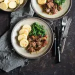 Výpečky se špenátem a bramborovým knedlíkem