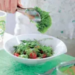 Rukolový salát s avokádem