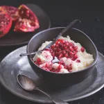 Rýžová kaše s granátovým jablkem Rýžová kaše s granátovým jablkem