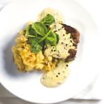 Steak s pepřovou omáčkou