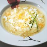 Stracciatella, vývar s krupičkou a vejcem