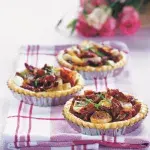 Sýrové koláčky s pikantní náplní