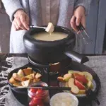 Sýrové fondue s hruškovicí
