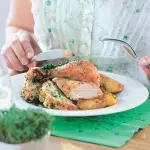 Pečené kuře s velikonoční nádivkou