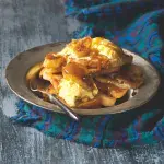 Toust s banánem, máslem & rumem Toust s banánem, máslem & rumem