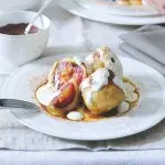 Tvarohové knedlíčky s blumami, nugátem & zakysankou