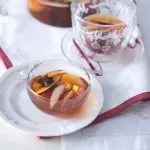 Jablečný punč s kořeněným rumem