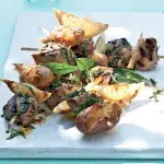 Vepřové špízy s bramborami