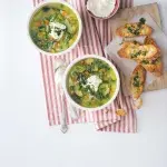 Zeleninová polévka se sýrovými tousty