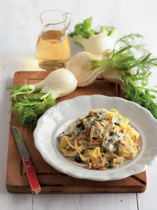 Tagliatelle s fenyklem a rokfórem