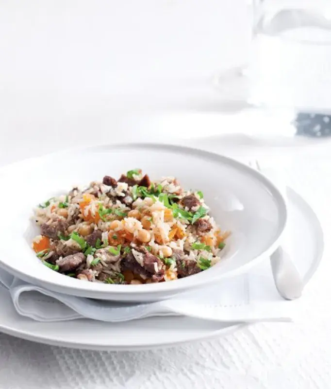 Jehněčí pilaf s cizrnou