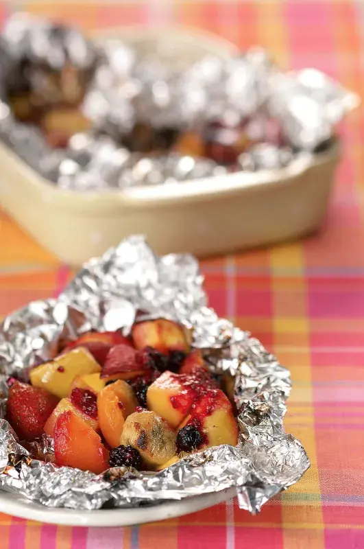 Grilované ovocné balíčky