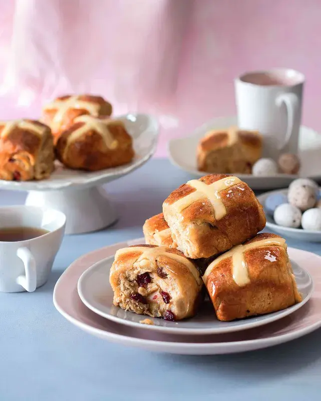 Velikonoční hot cross buns