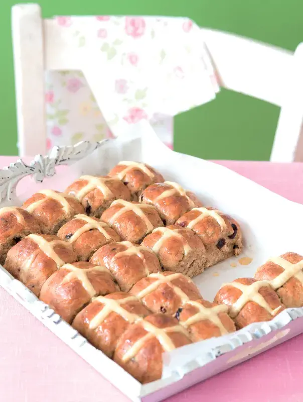 Hot cross buns
