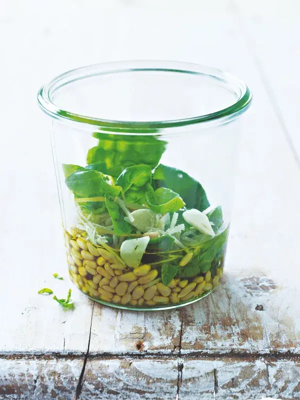 Hrubé bazalkové pesto