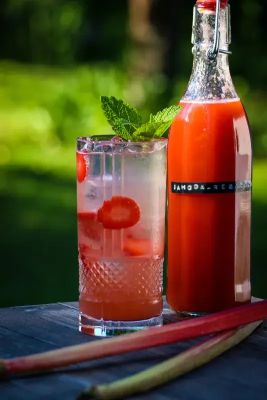 jahodovo rebarborový sirup