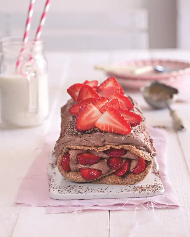 Piškotová roláda bez vážení s pařížskou šlehačkou