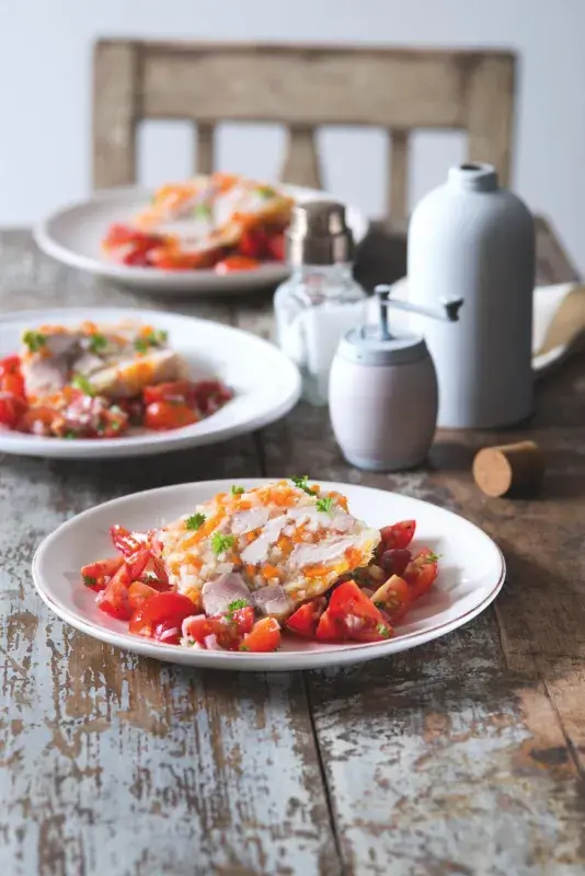 Kapr s rajčaty v aspiku