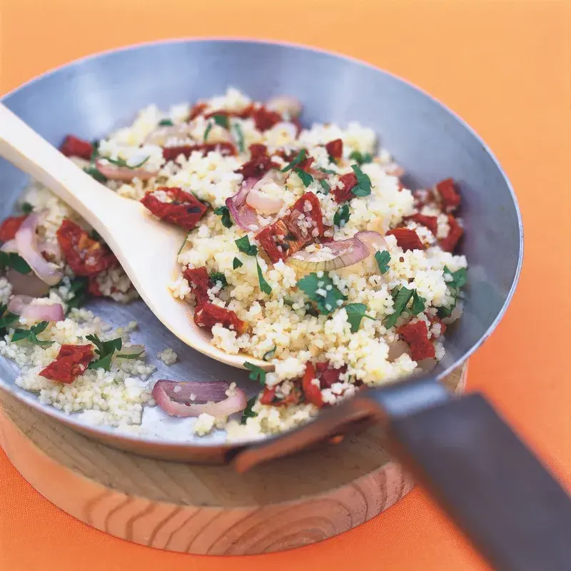 Kuskus se sušenými rajčaty