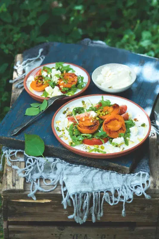 Meruňkovo-zeleninový salát