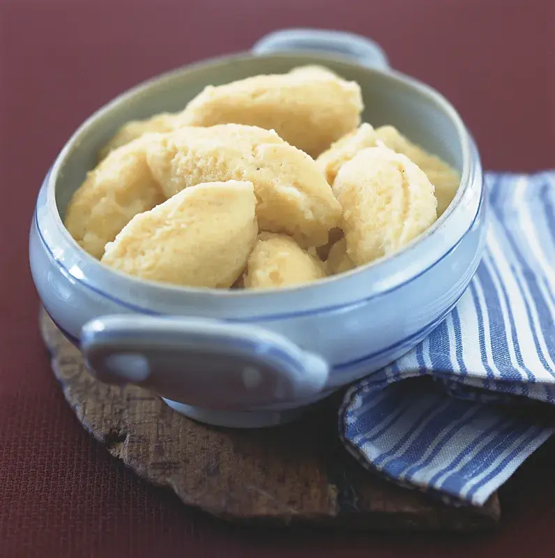 Jednoduché bramborové knedlíky