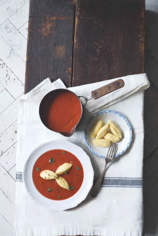 Rajská polévka s nočky