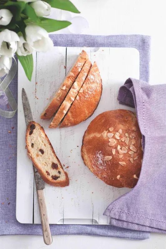 Mazanec pro každého: vyzkoušejte kynutý, tvarohový nebo mandlový