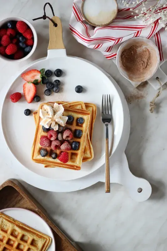 Vafle si můžete ozdobit podle svých chutí