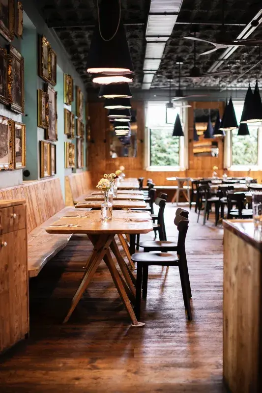 Ve svých restauracích vaří poctivou českou kuchyni. Jaké asi bude menu jeho nového podniku?