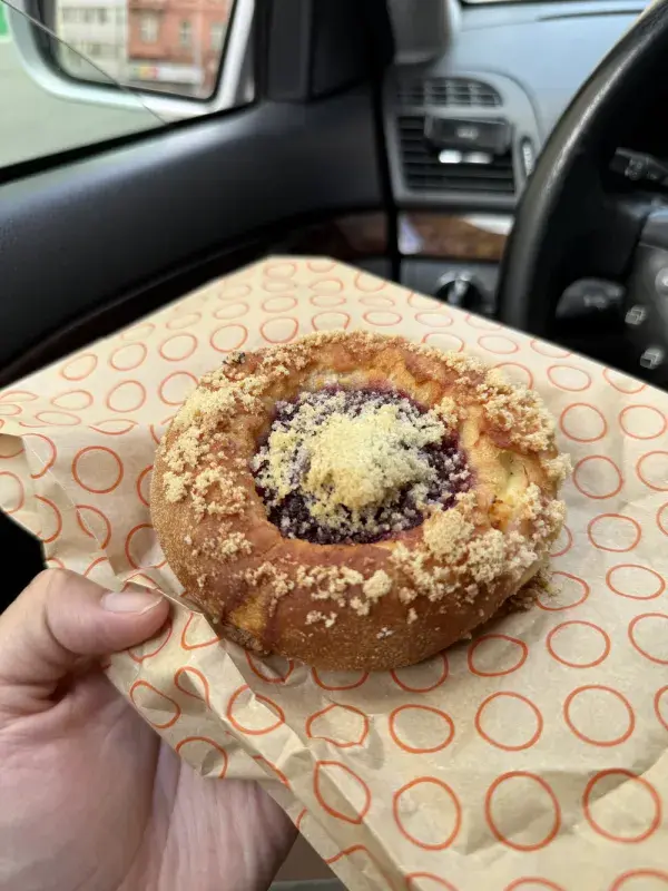 Ovocný koláč s drobenkou z Alf&Bet.jpg