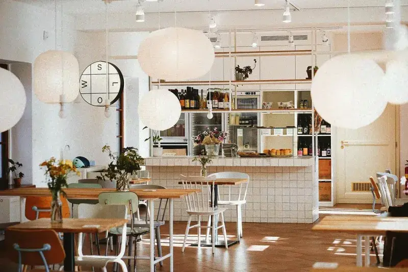 Návštěva bistra jako odměna za výkon?