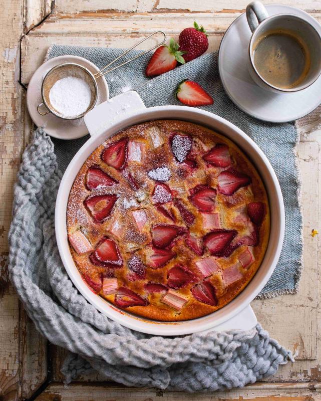 Clafoutis s jahodami a rebarborou