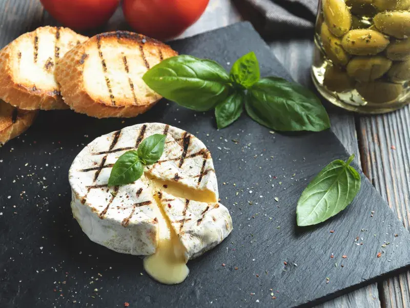 Grilovaný hermelín