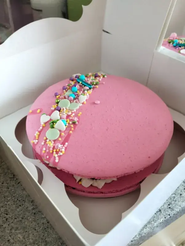 Makronky všech barev a chutí