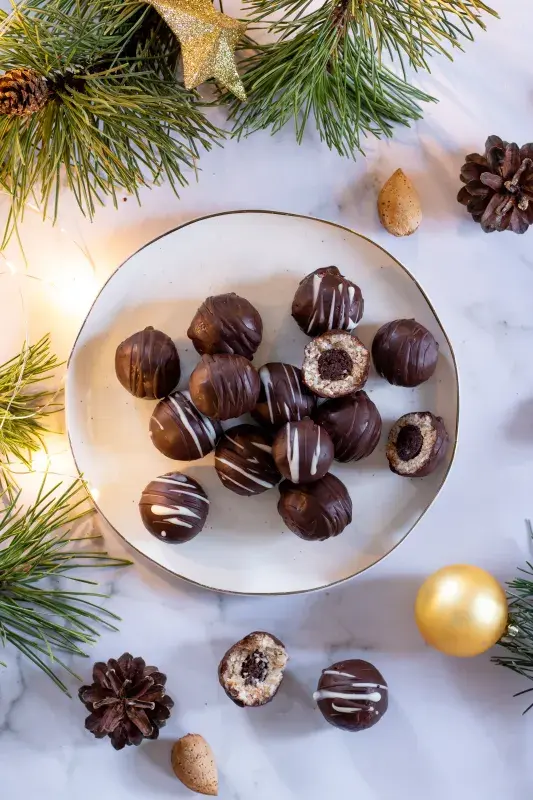 Dvoubarevné nepečené kuličky bez lepku