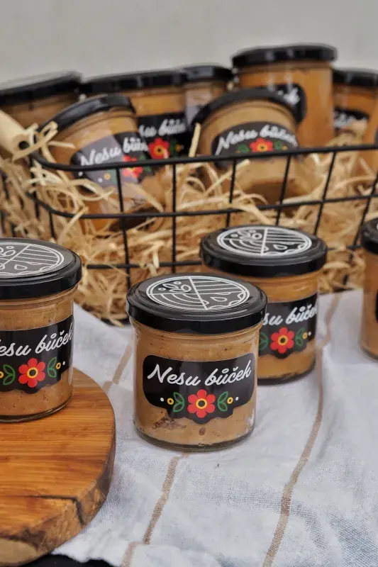 Bůčková pomazánka Kláry Chvojkové 