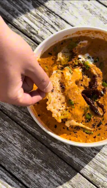 Polévka z pečených rajčat a česneku podle Adama Runduse