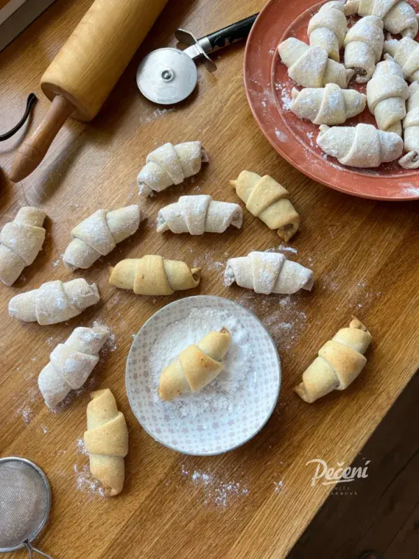 Martinské rohlíčky podle Víkendové pečení