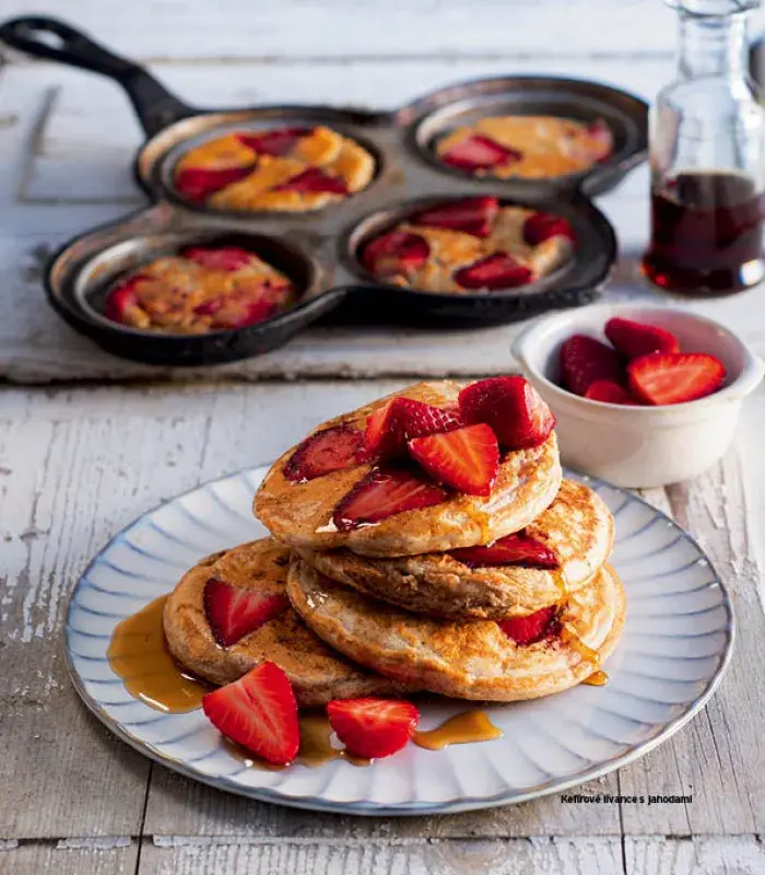 Kefírové lívance s jahodami