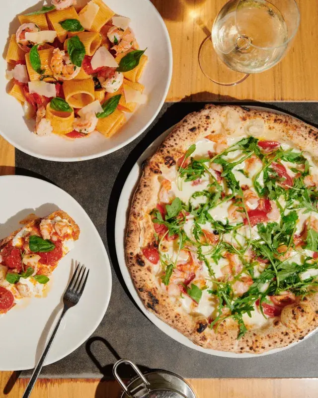 Neapolská pizza v srdci Prahy, to je Pizza Nuova ze sítě Ambiente