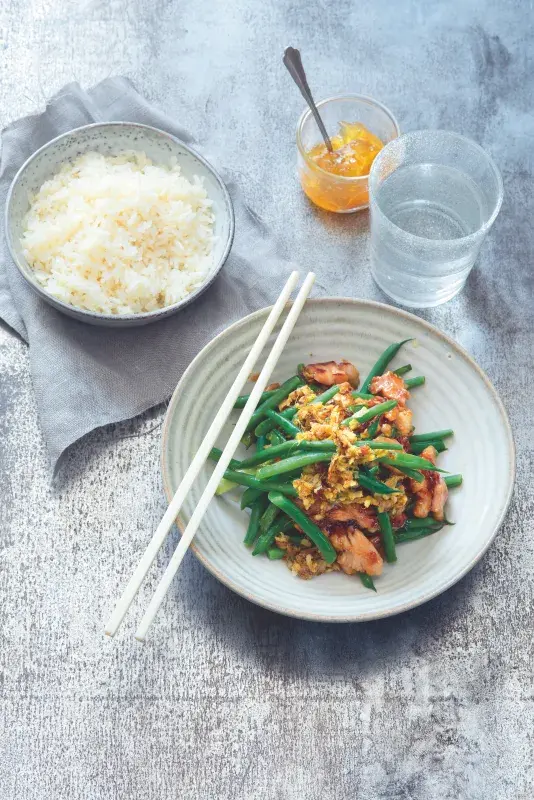 Kuřecí směs s pomeranči a fazolkami