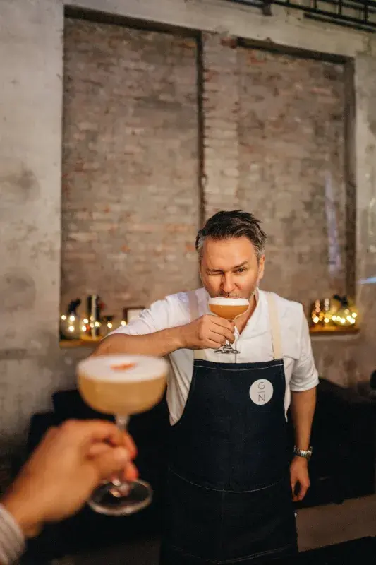 Tipnete si nej koktejl George Němce?