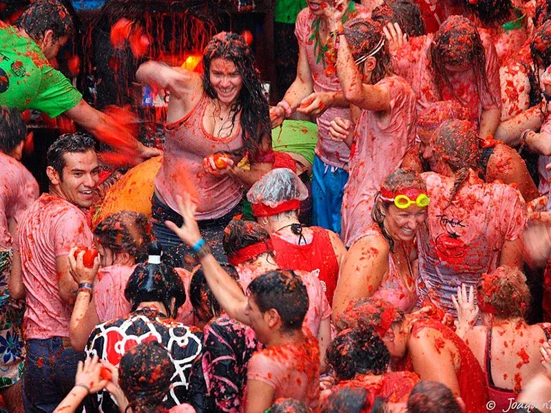 La Tomatina, svátek házení rajčat